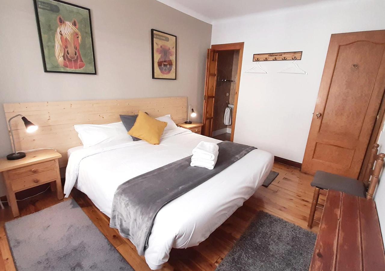 Hostal Fonda Prat Puigcerdà 외부 사진
